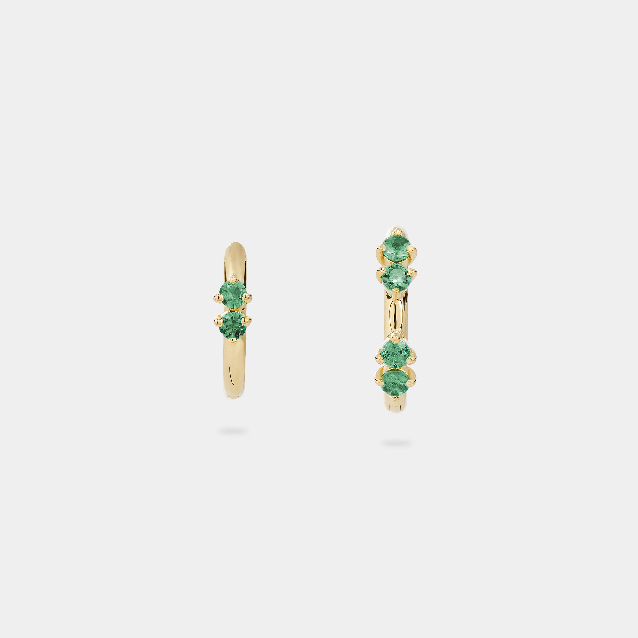 m19e4e minimal round huggies emerald jewels