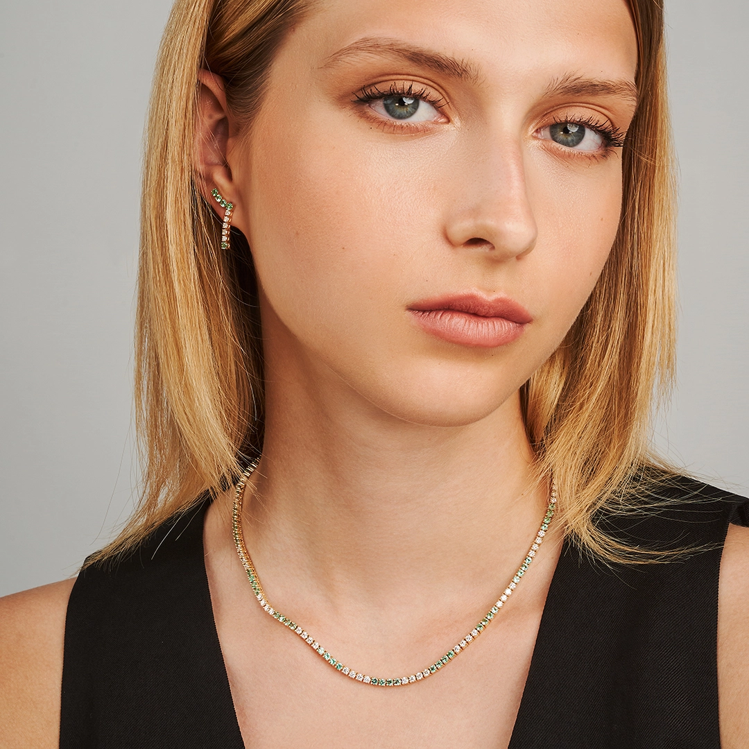 m6n4e classic riviera emerald necklace jewels