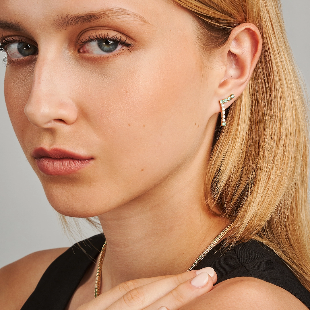 m6e4e classic riviera emerald earrings jewels